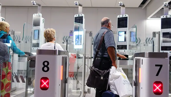 customs and immigration image