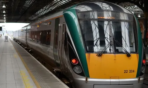 train-cork-airport
