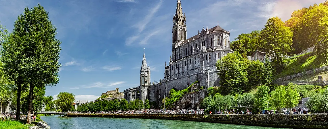 lourdes-banner.jpg