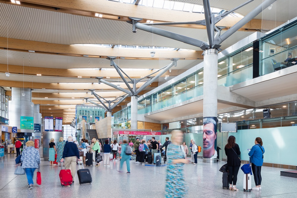 cork-airport-interior-3