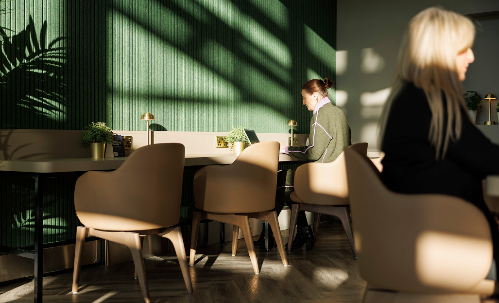 Liffey Lounge working space desktop