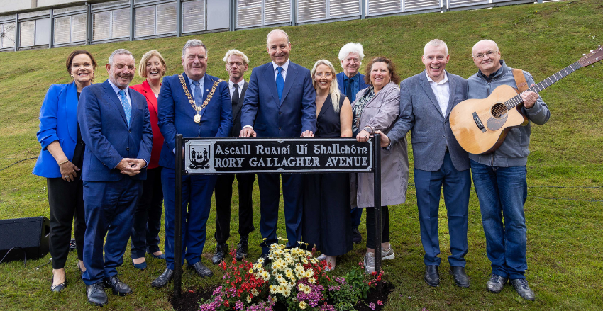 Global Icon, Local Legend – An Taoiseach Unveils “Rory Gallagher Avenue” at Cork Airport