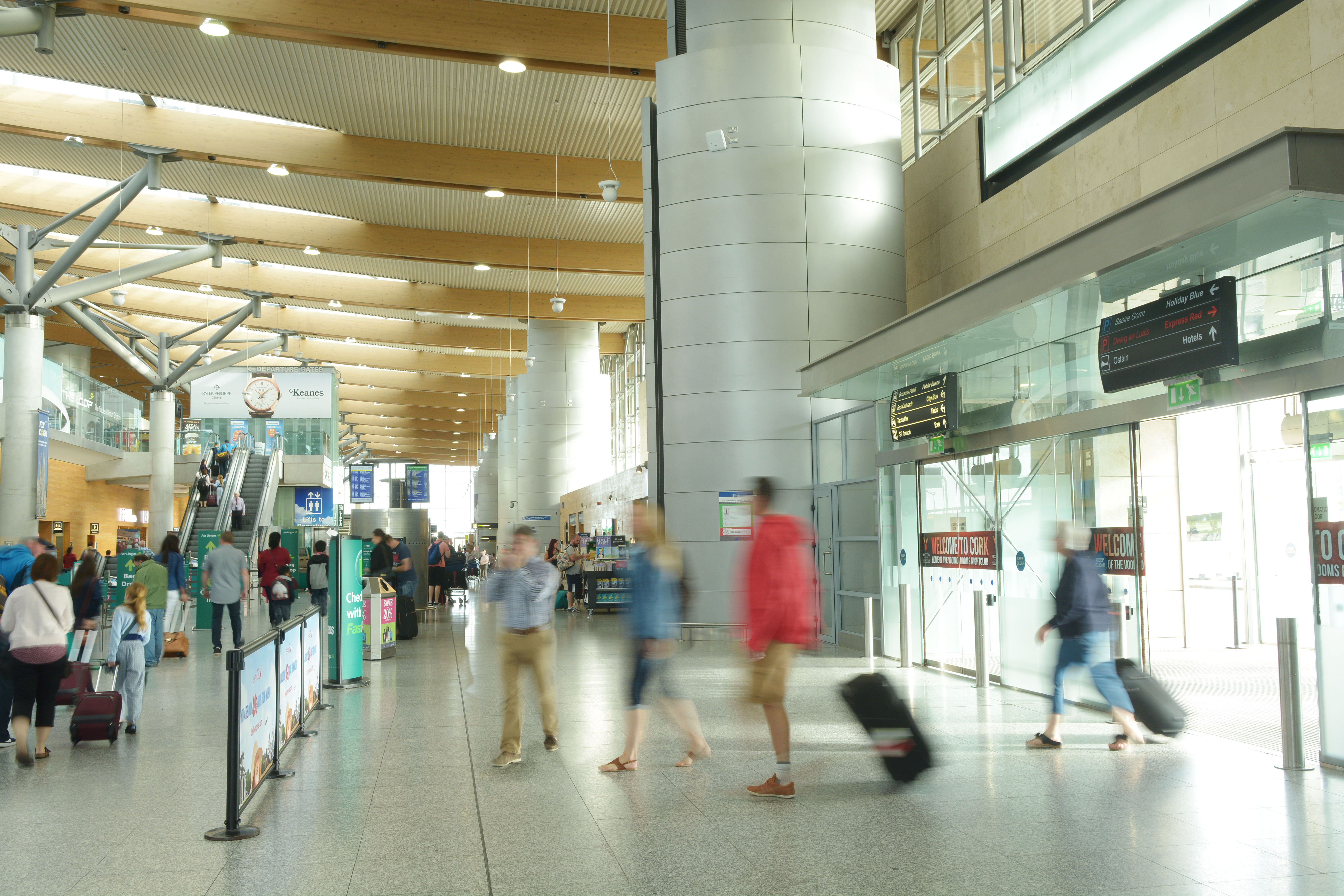 cork-airport-interior-4