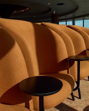 51st and green Lounge seating