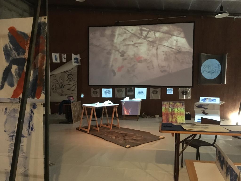 installation l'arrière-fond