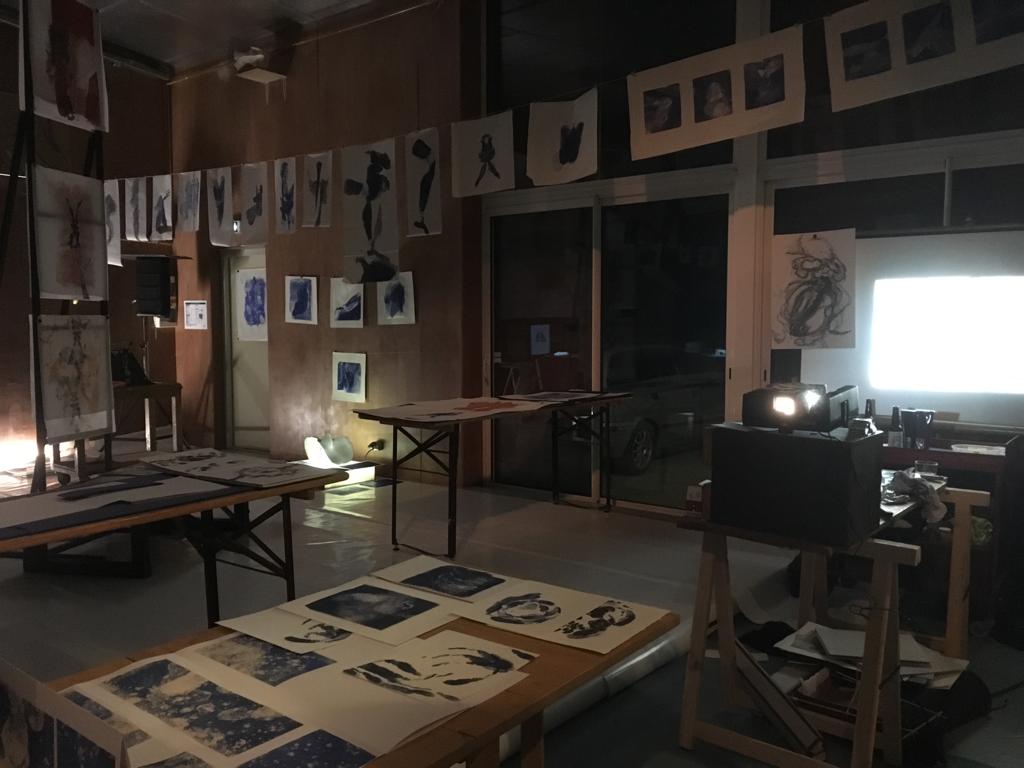 installation l'arrière-fond