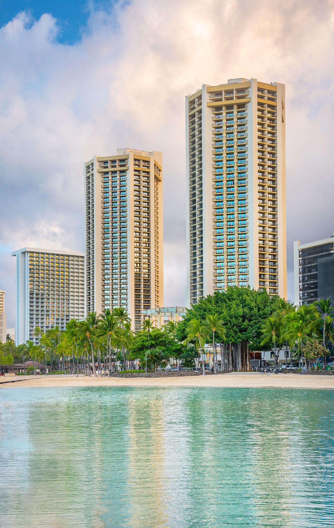 Stay in style at Hyatt Regency Waikiki Beach Resort & Spa