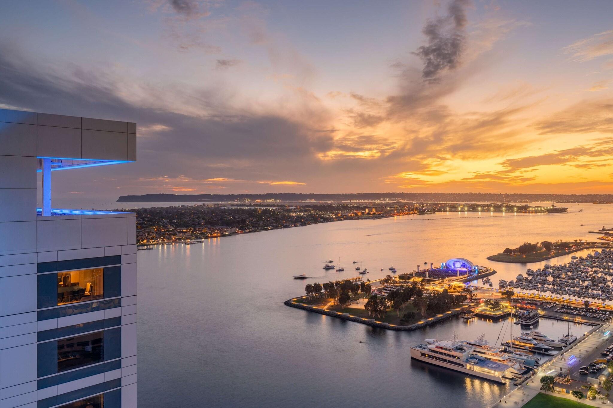 Stay in style at Hilton San Diego Bayfront