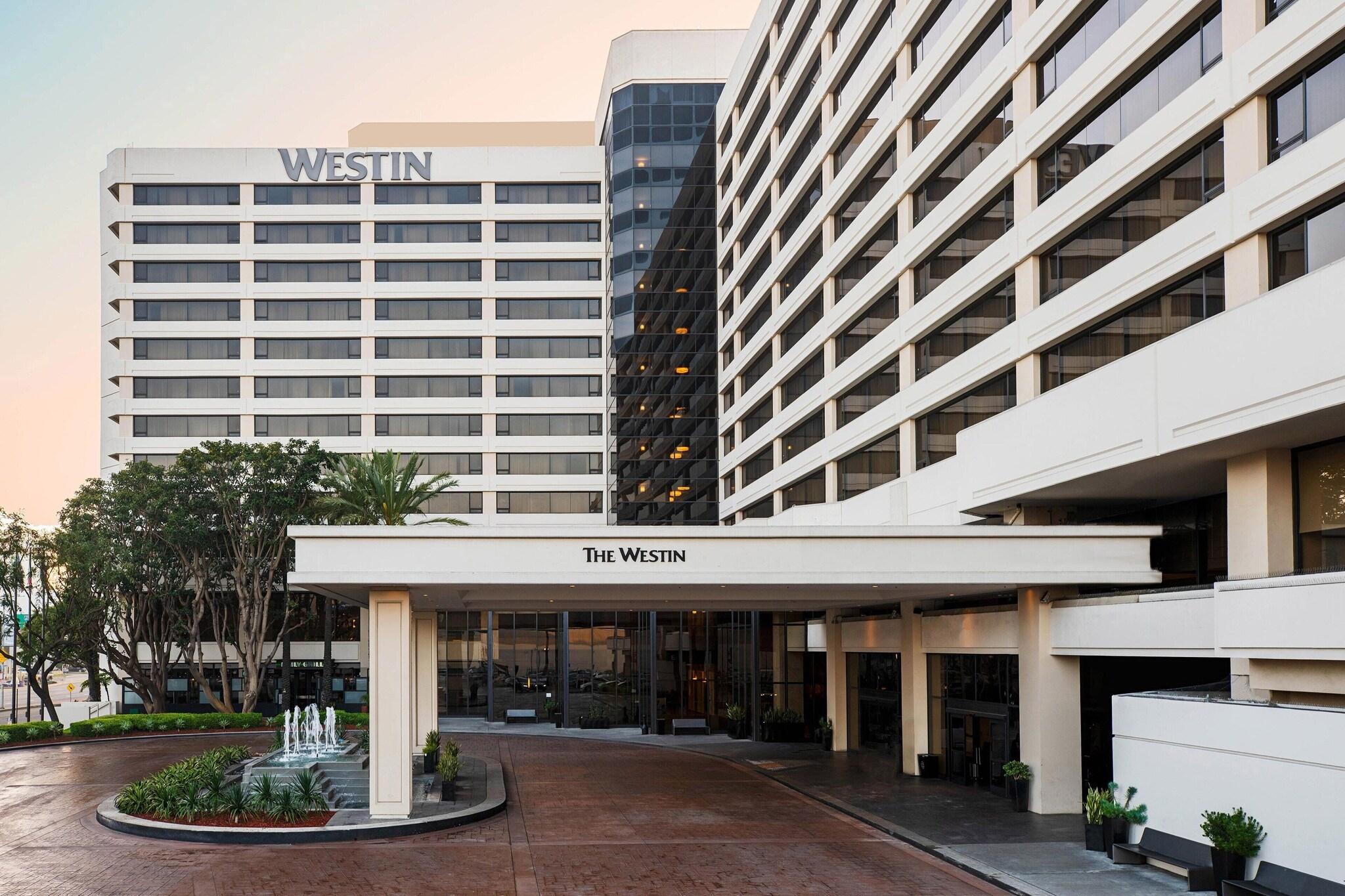 Stay in style at The Westin Los Angeles Airport