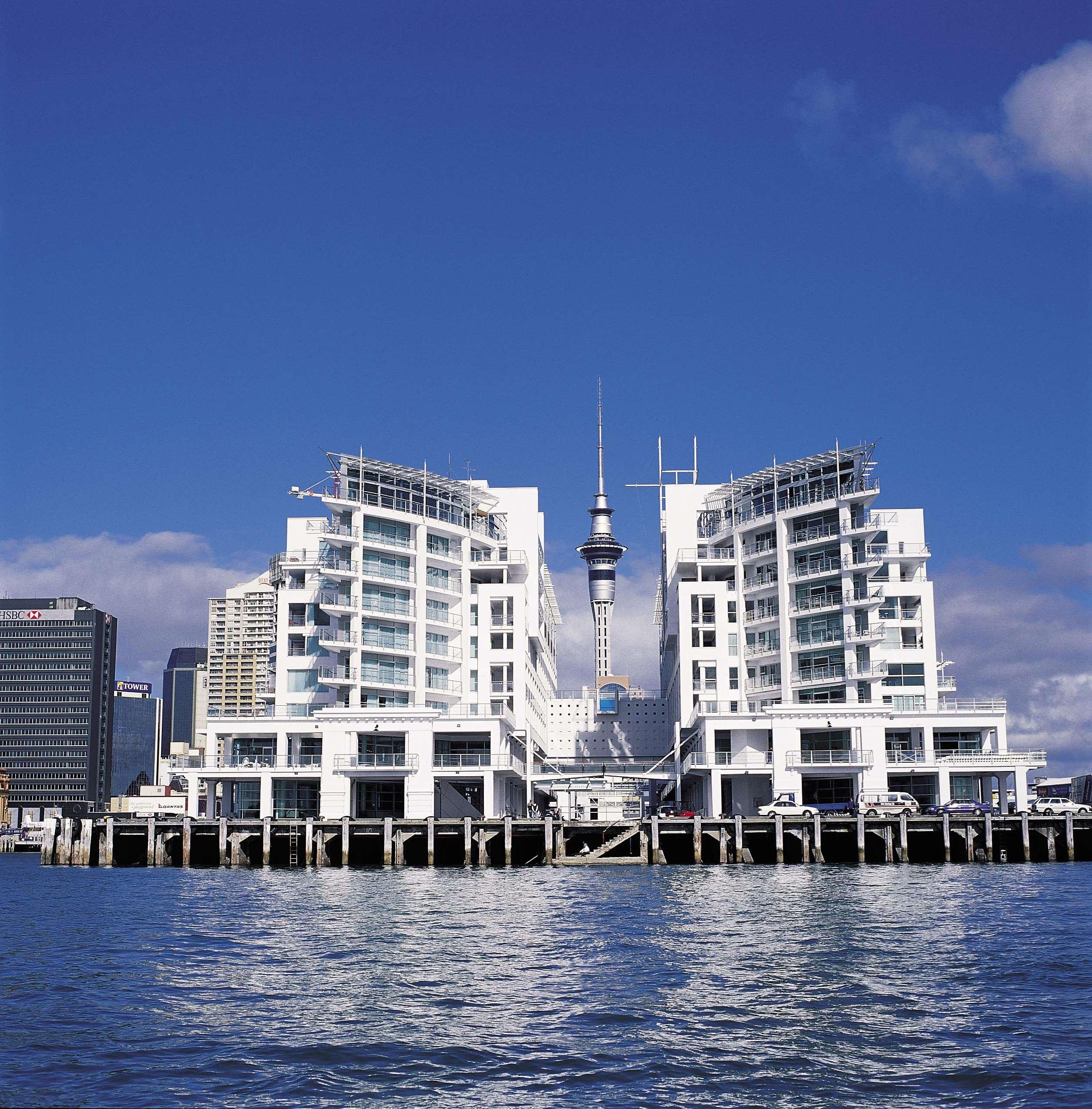Stay in style at Hilton Auckland