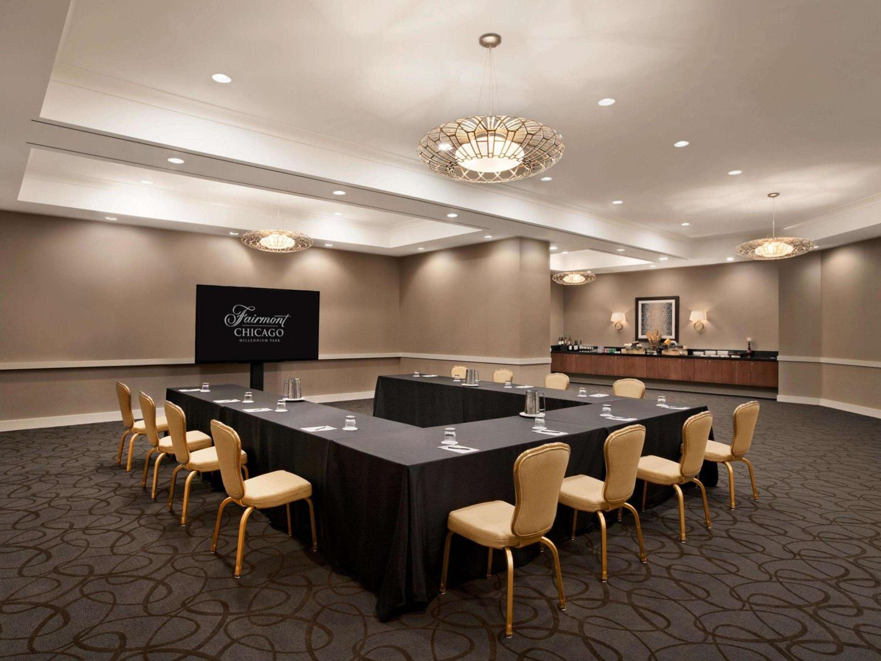 Stay in style at Fairmont Chicago - Millennium Park