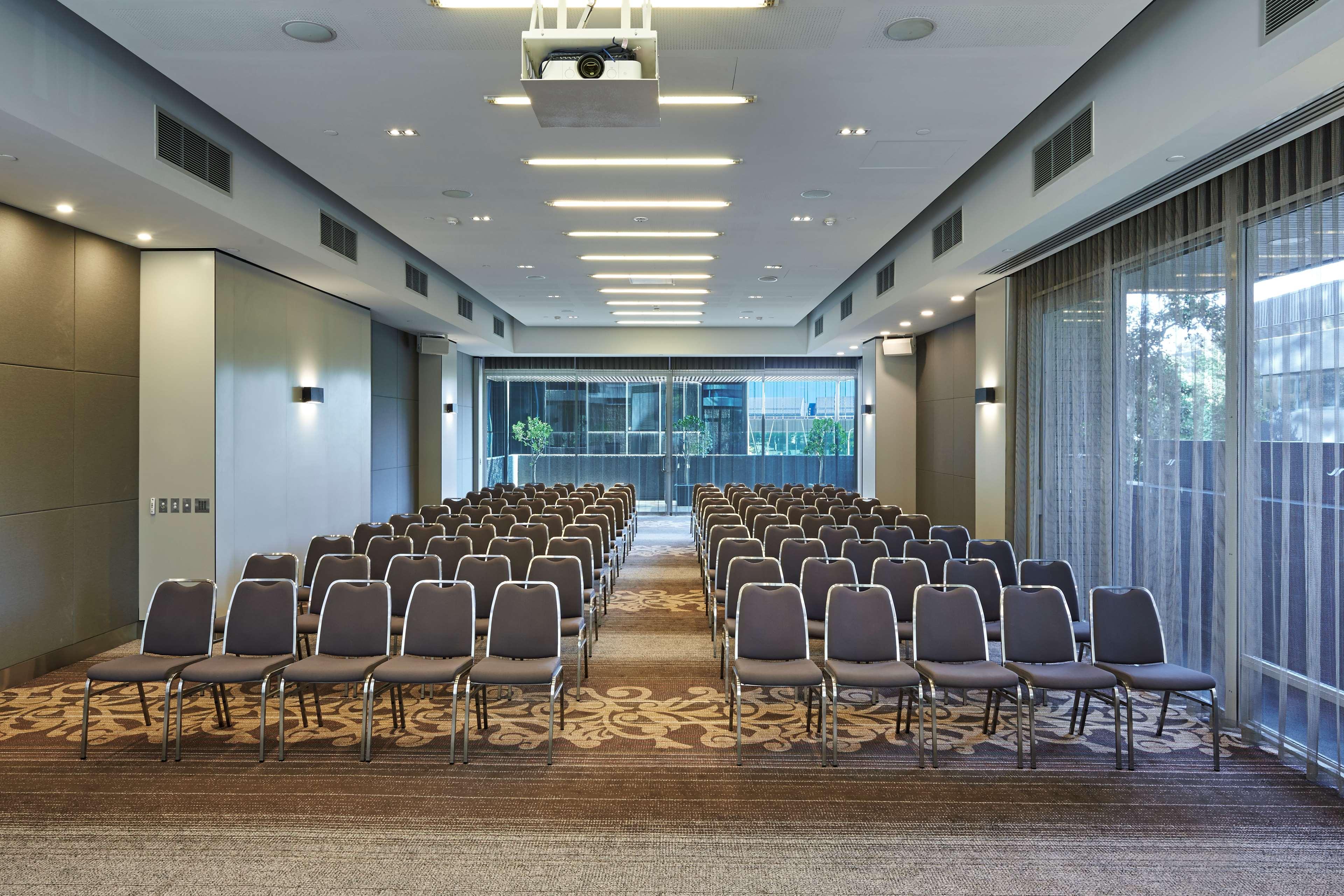 Stay in style at Hilton Perth Parmelia