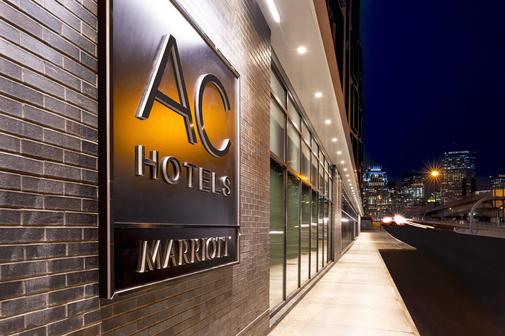 Stay in style at AC Hotel by Marriott Boston Downtown