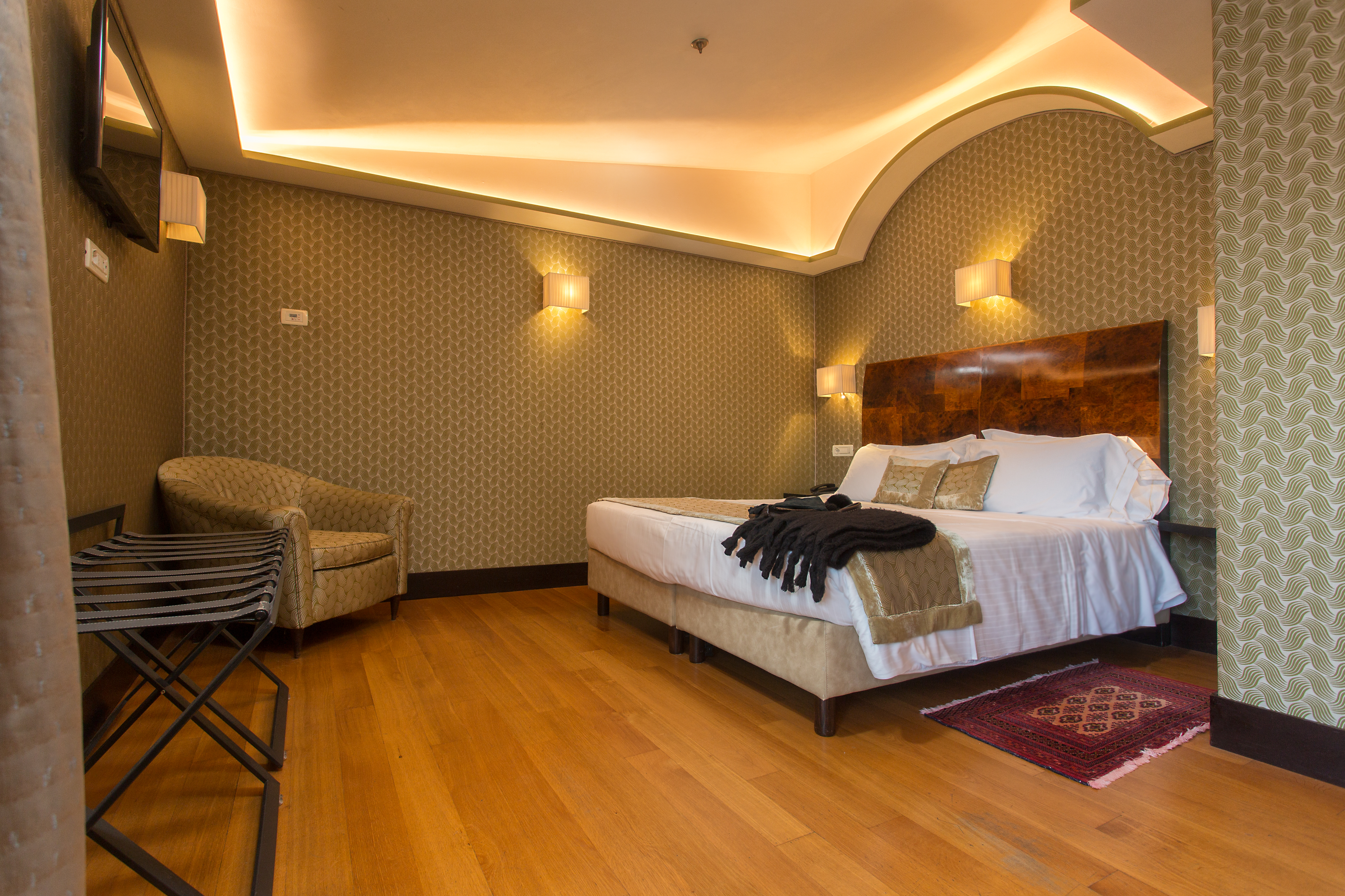 Stay in style at Hotel Saturnia & International