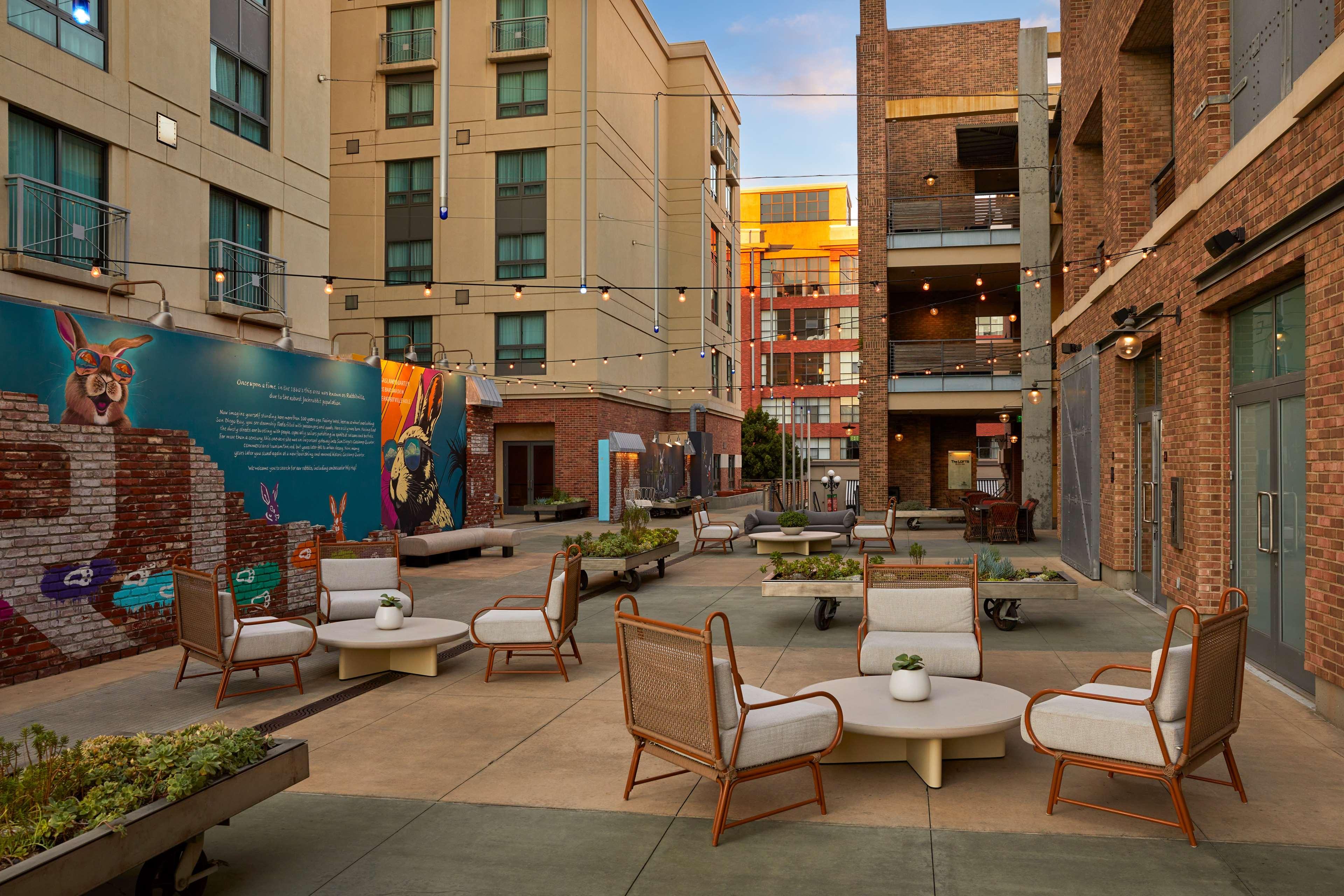 Stay in style at Hilton San Diego Gaslamp Quarter