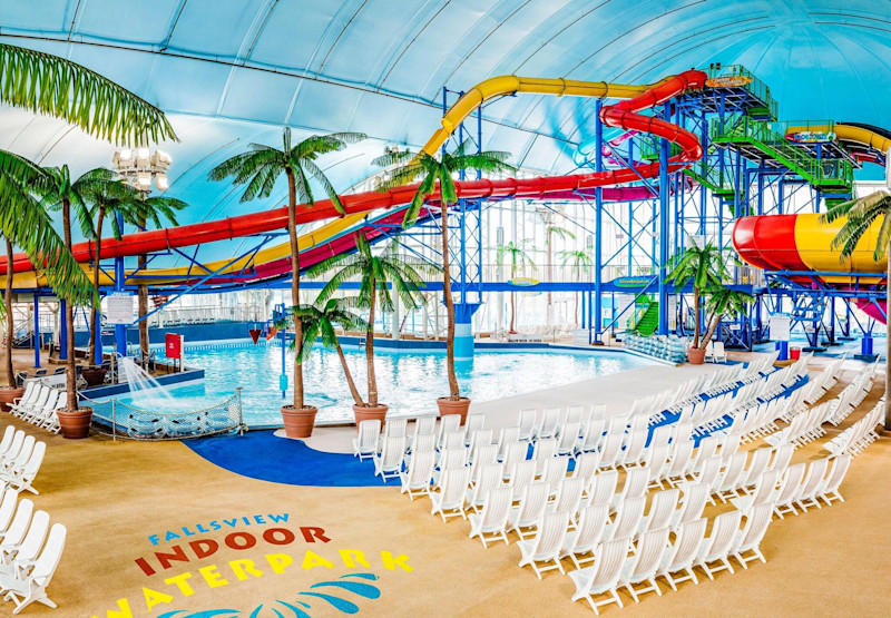 Stay in style at Sheraton Fallsview Hotel