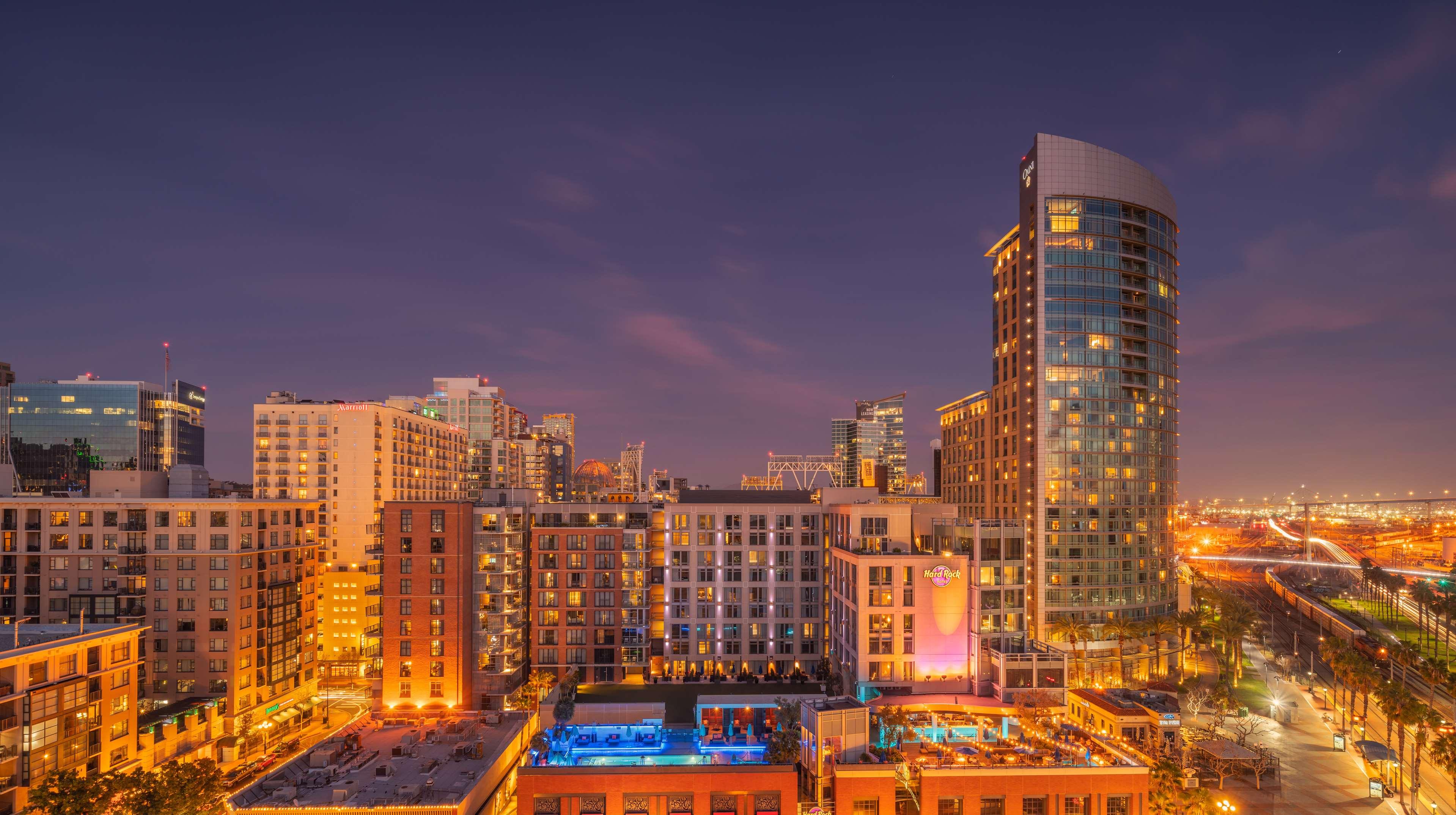 Stay in style at Hilton San Diego Gaslamp Quarter