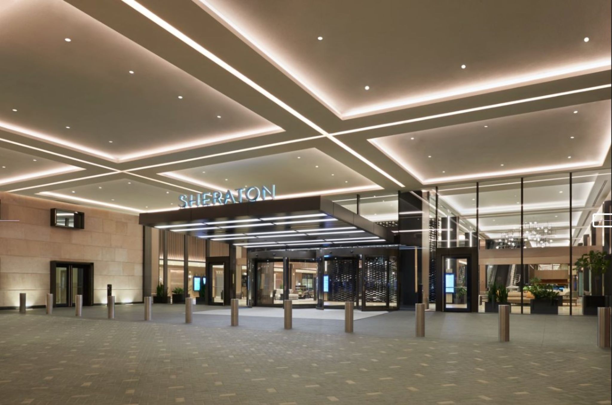 Stay in style at Sheraton Centre Toronto Hotel