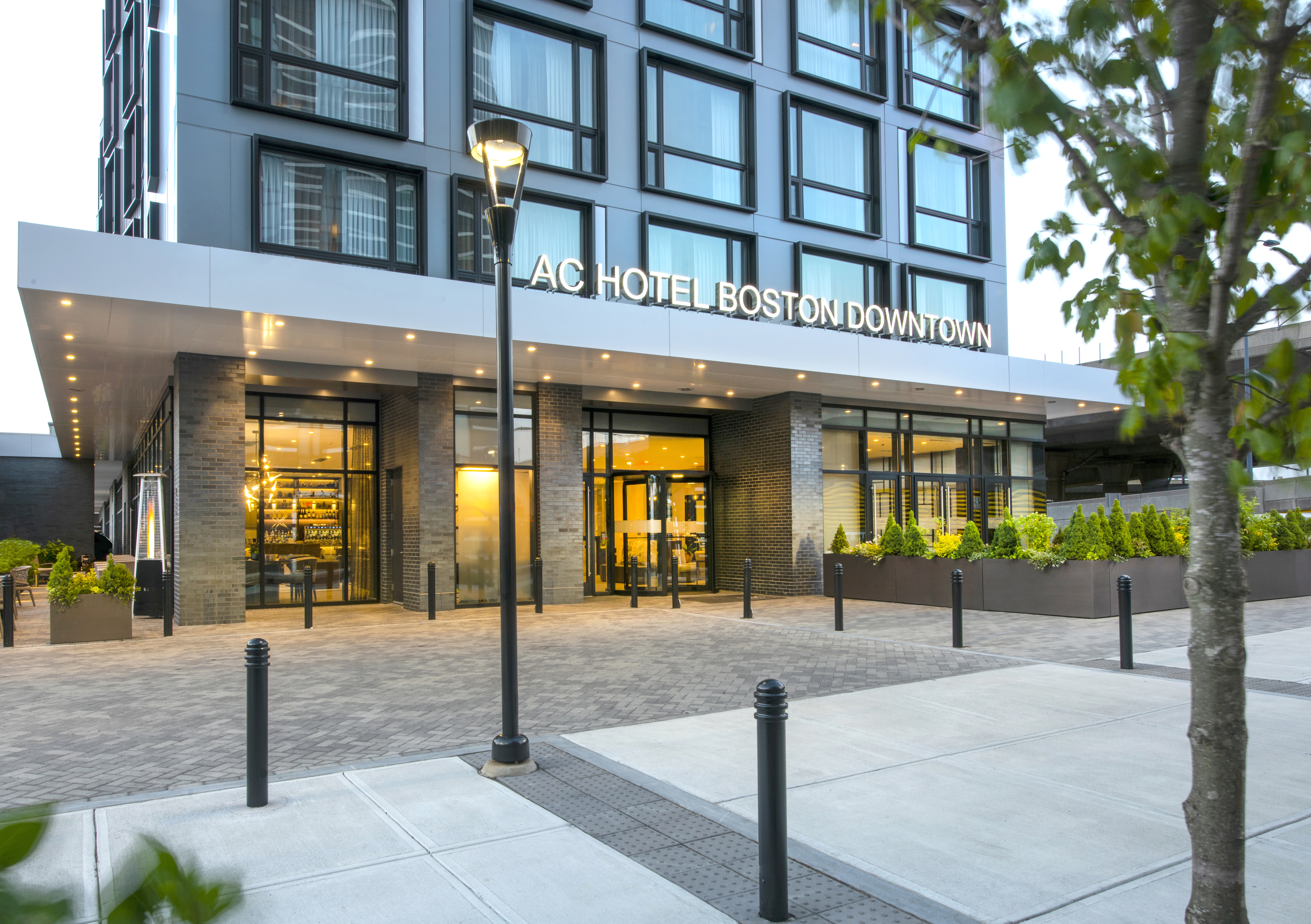 Stay in style at AC Hotel by Marriott Boston Downtown