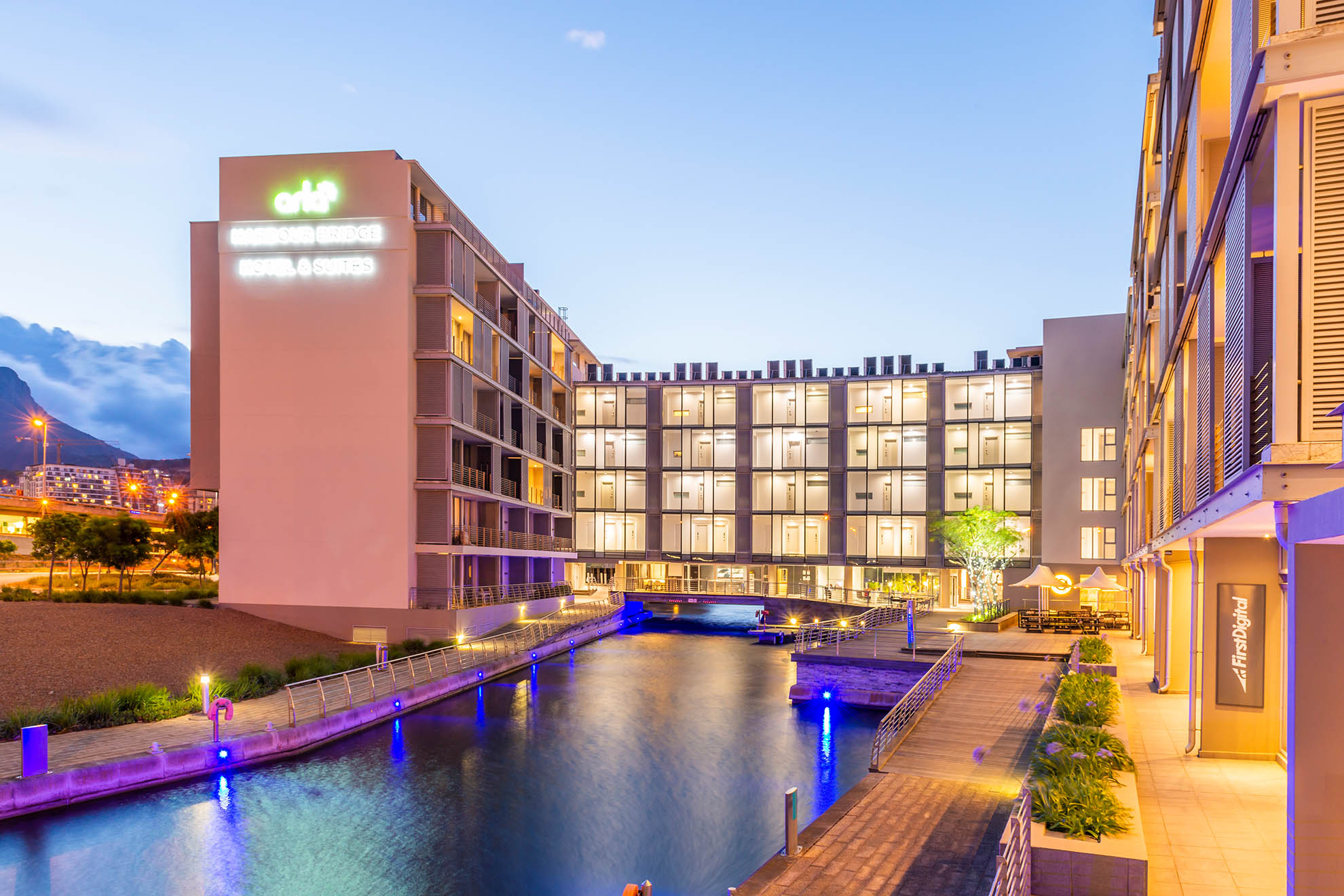 Stay in style at aha Harbour Bridge Hotel & Suites