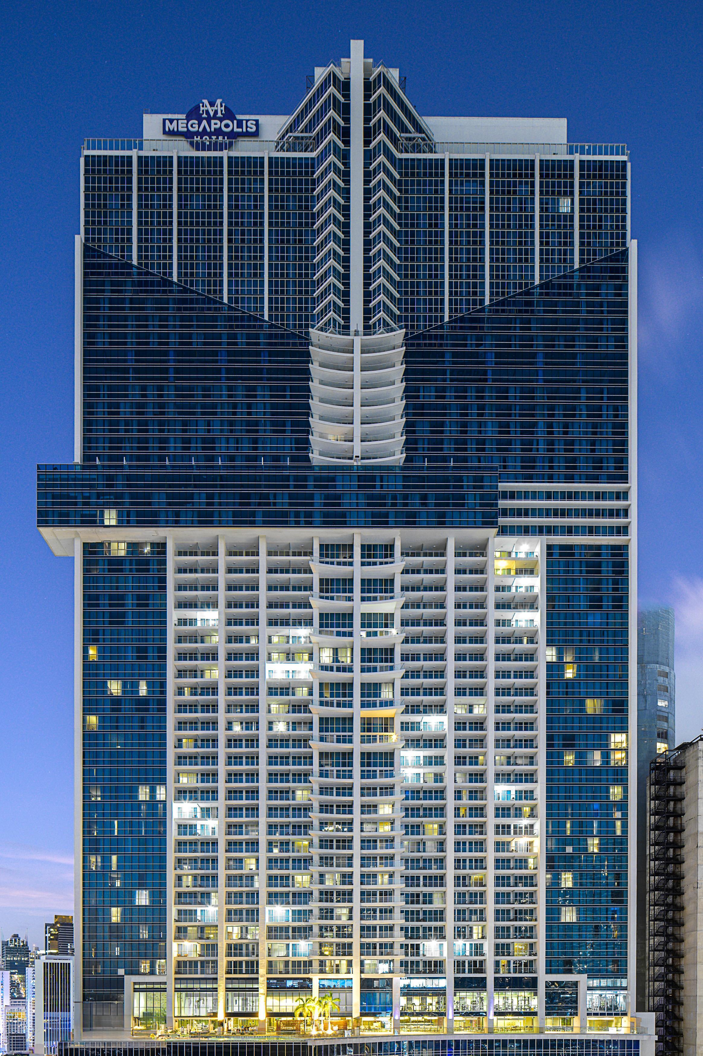 Stay in style at Megapolis Hotel