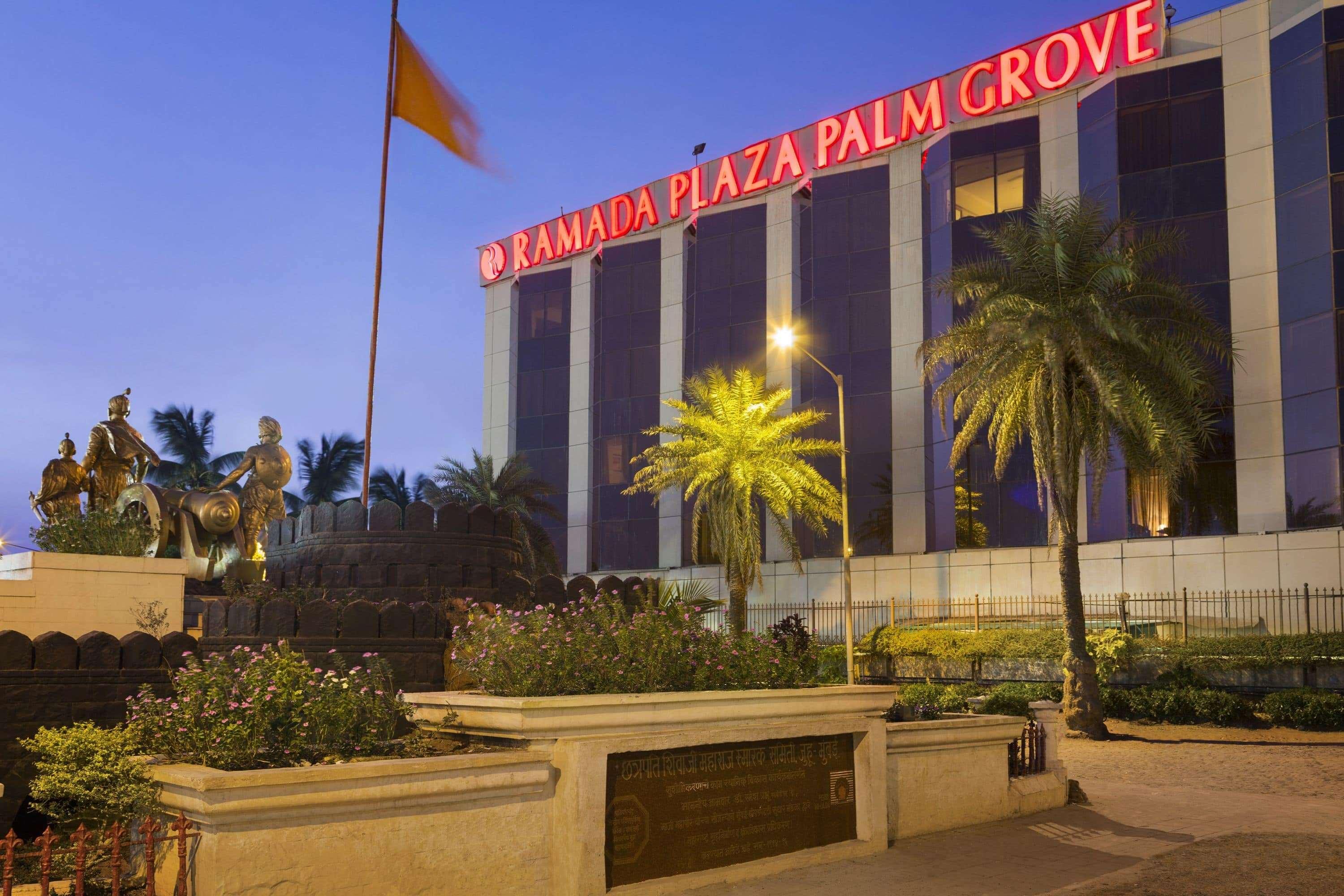 Stay in style at Ramada Plaza by Wyndham Palm Grove