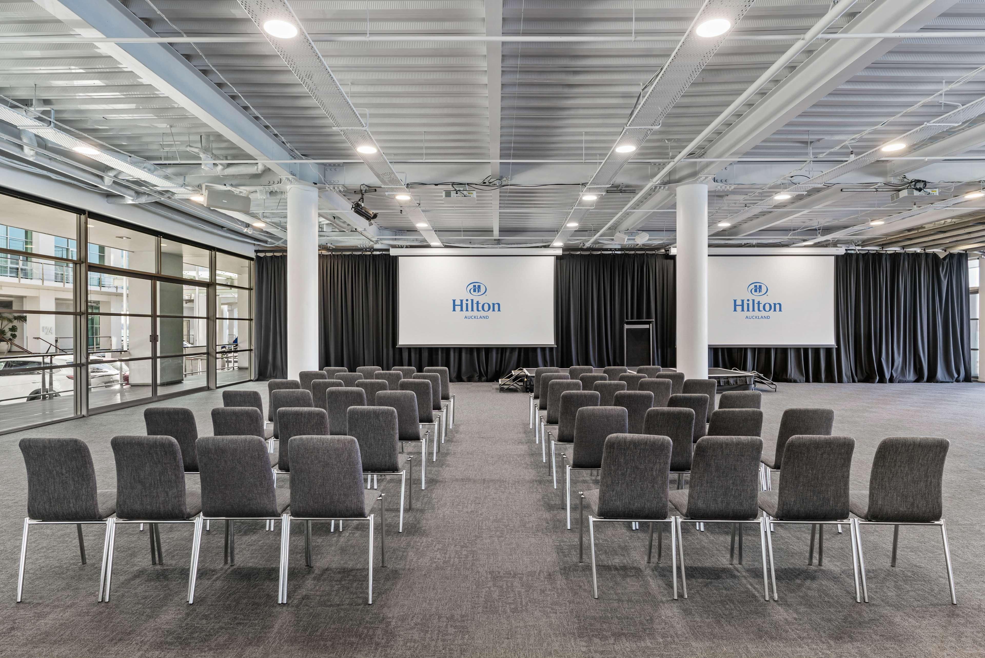 Stay in style at Hilton Auckland