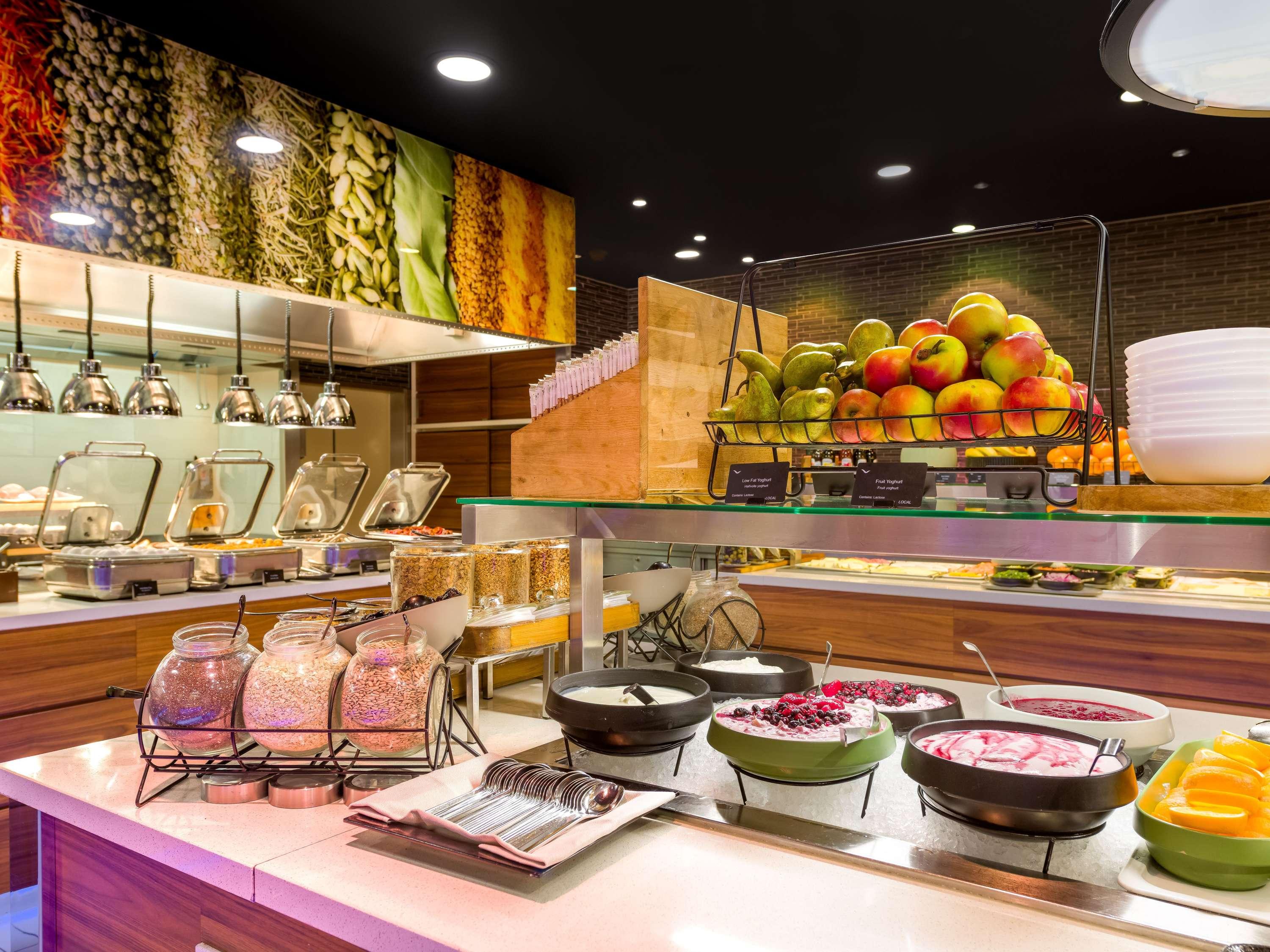 Stay in style at Mövenpick Hotel Amsterdam City Centre