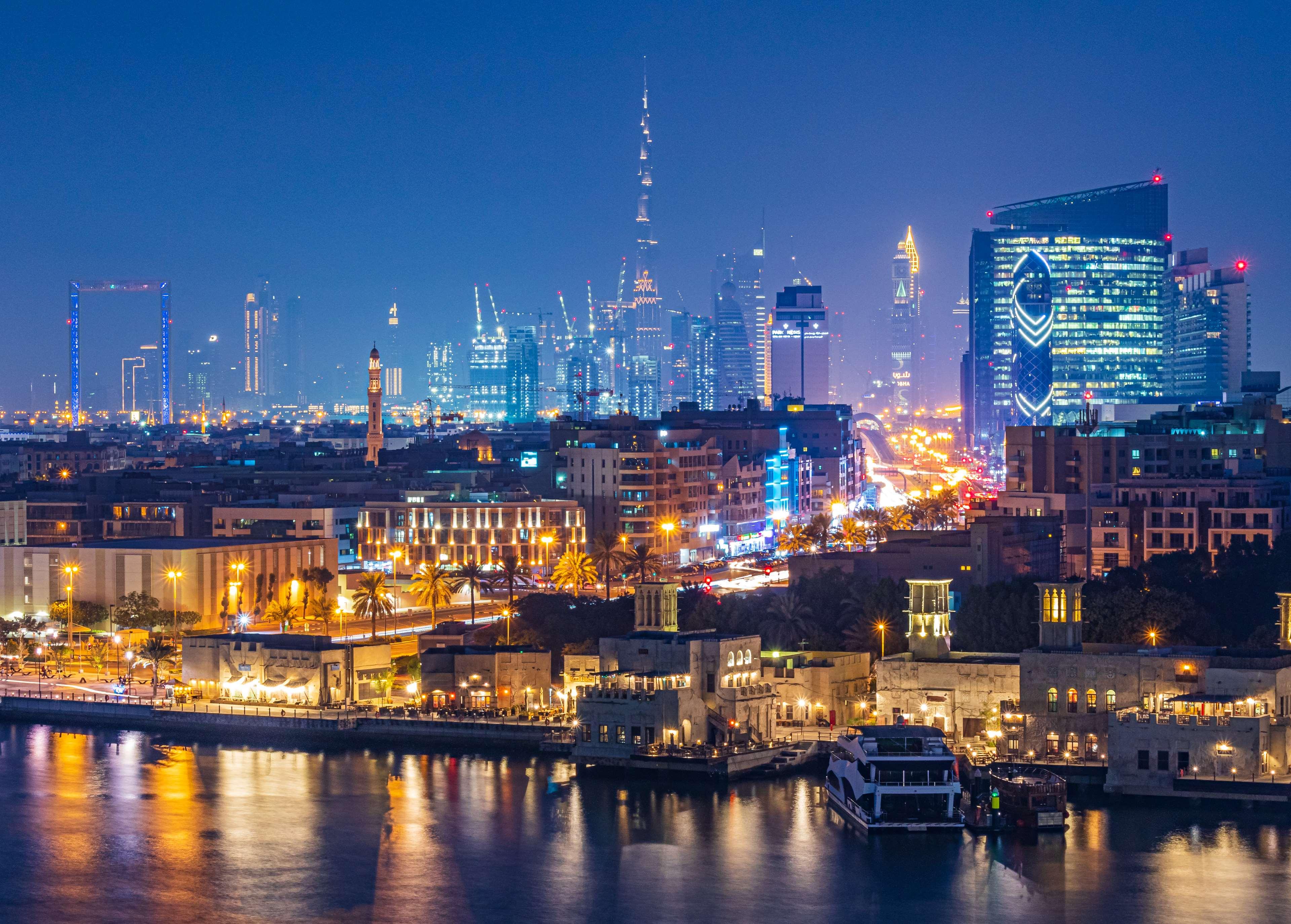 Stay in style at Radisson Blu Hotel Dubai Deira Creek