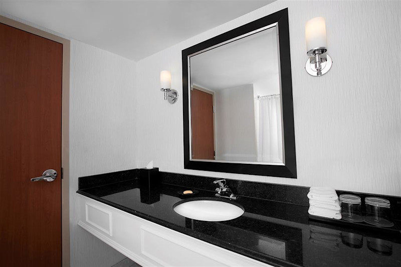 Stay in style at Sheraton Fallsview Hotel