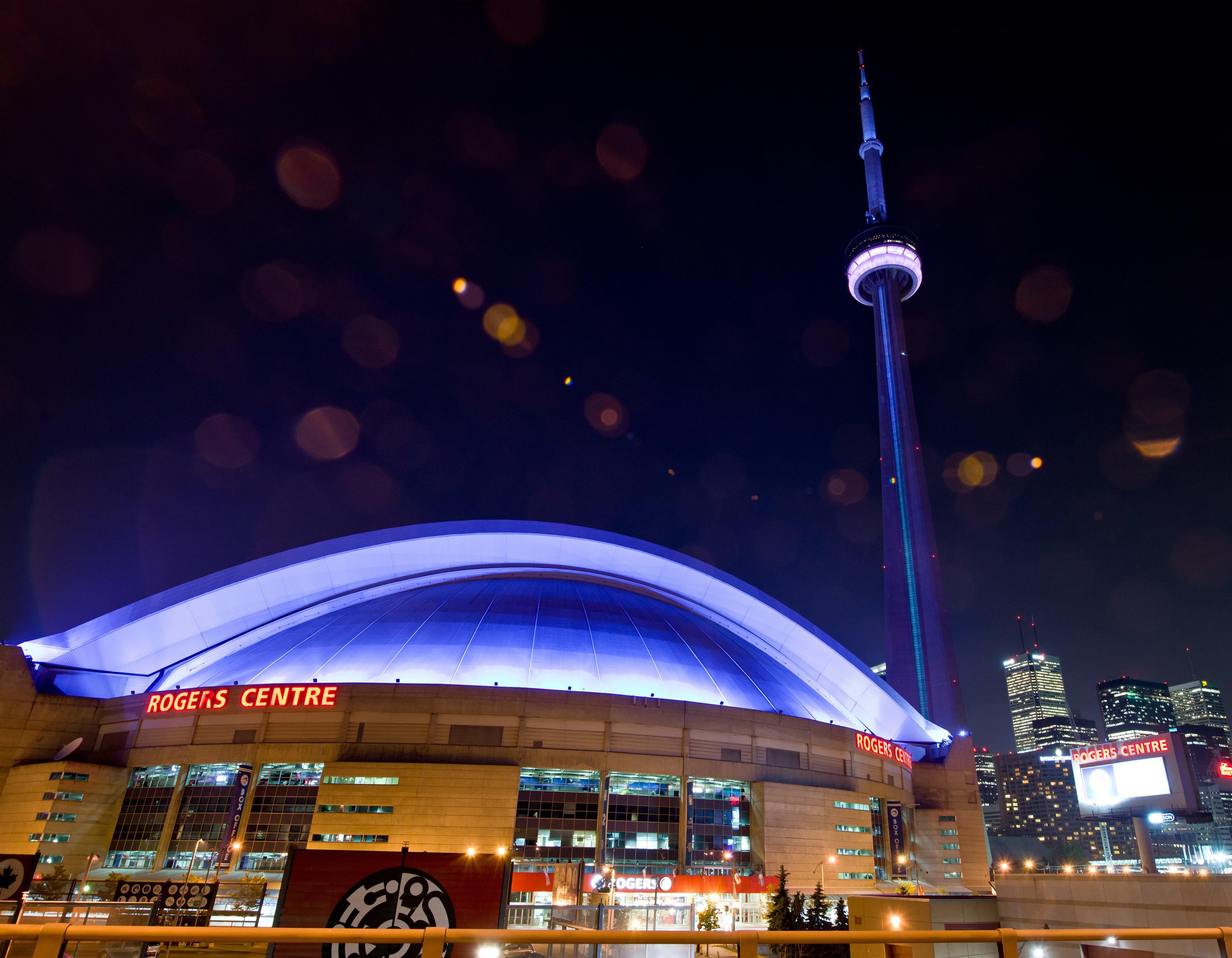 Stay in style at Intercontinental Toronto Centre