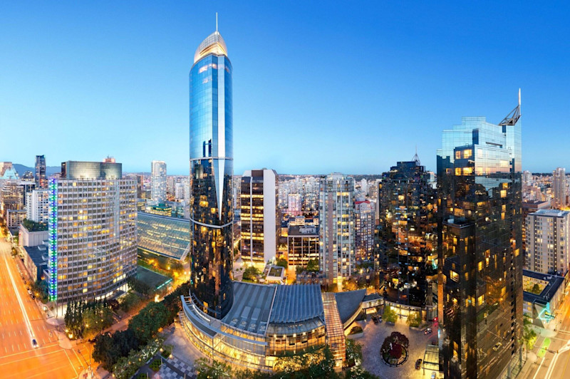 Stay in style at Sheraton Vancouver Wall Centre