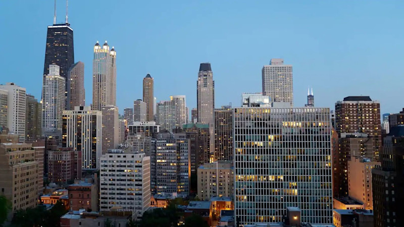 Stay in style at Ambassador Chicago