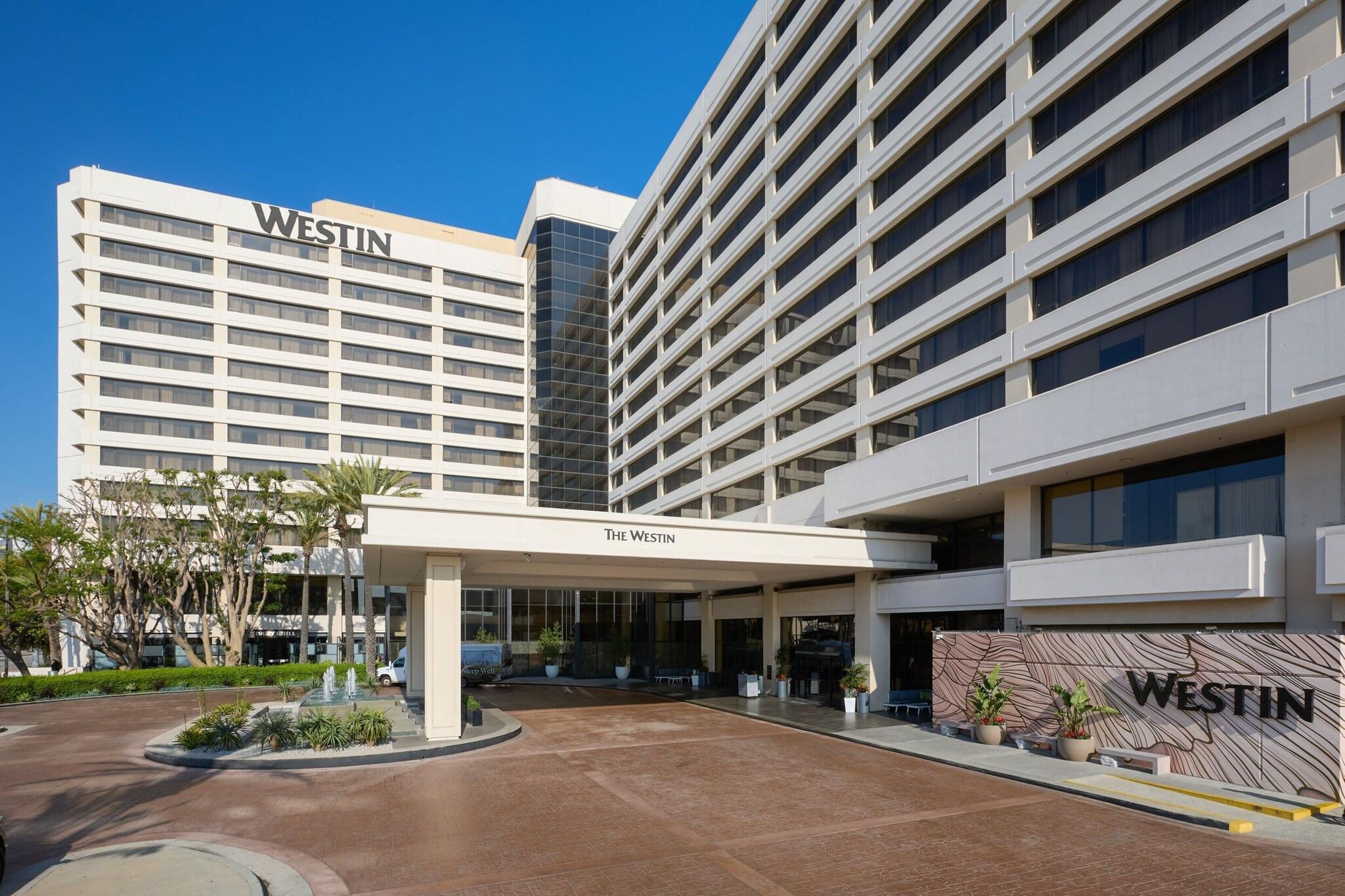 Stay in style at The Westin Los Angeles Airport