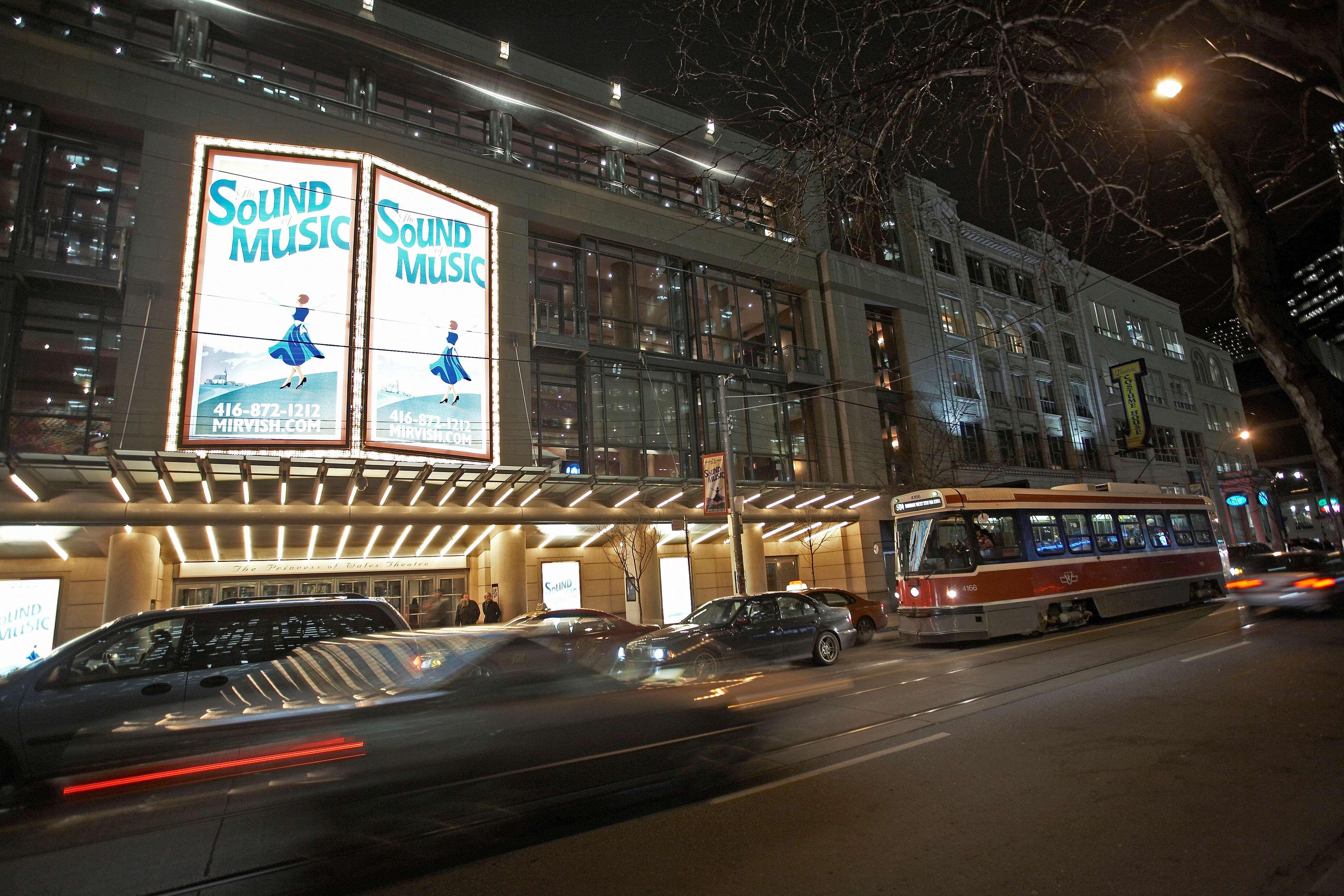 Stay in style at Hyatt Regency Toronto