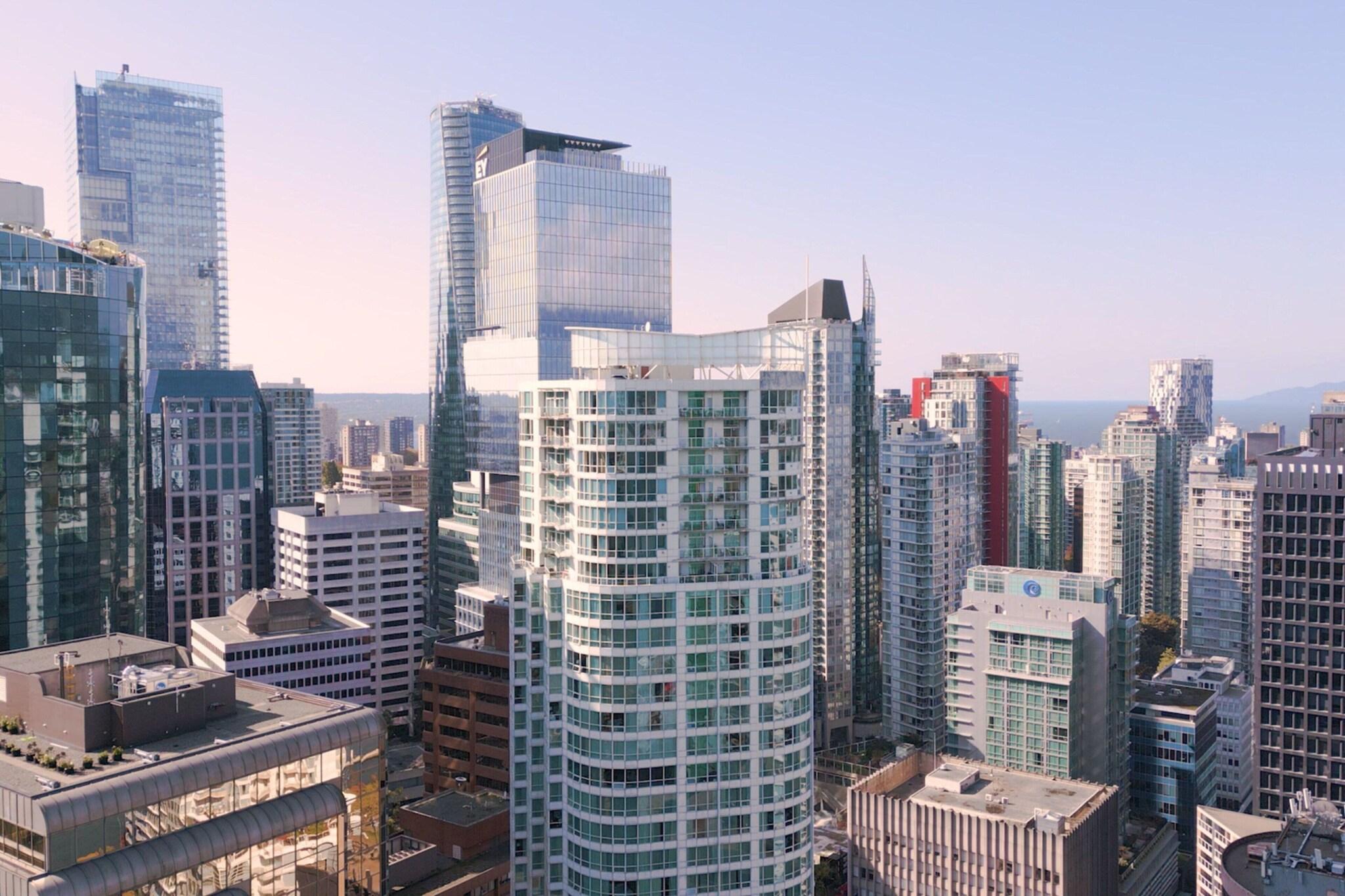 Stay in style at Marriott Pinnacle Downtown Vancouver