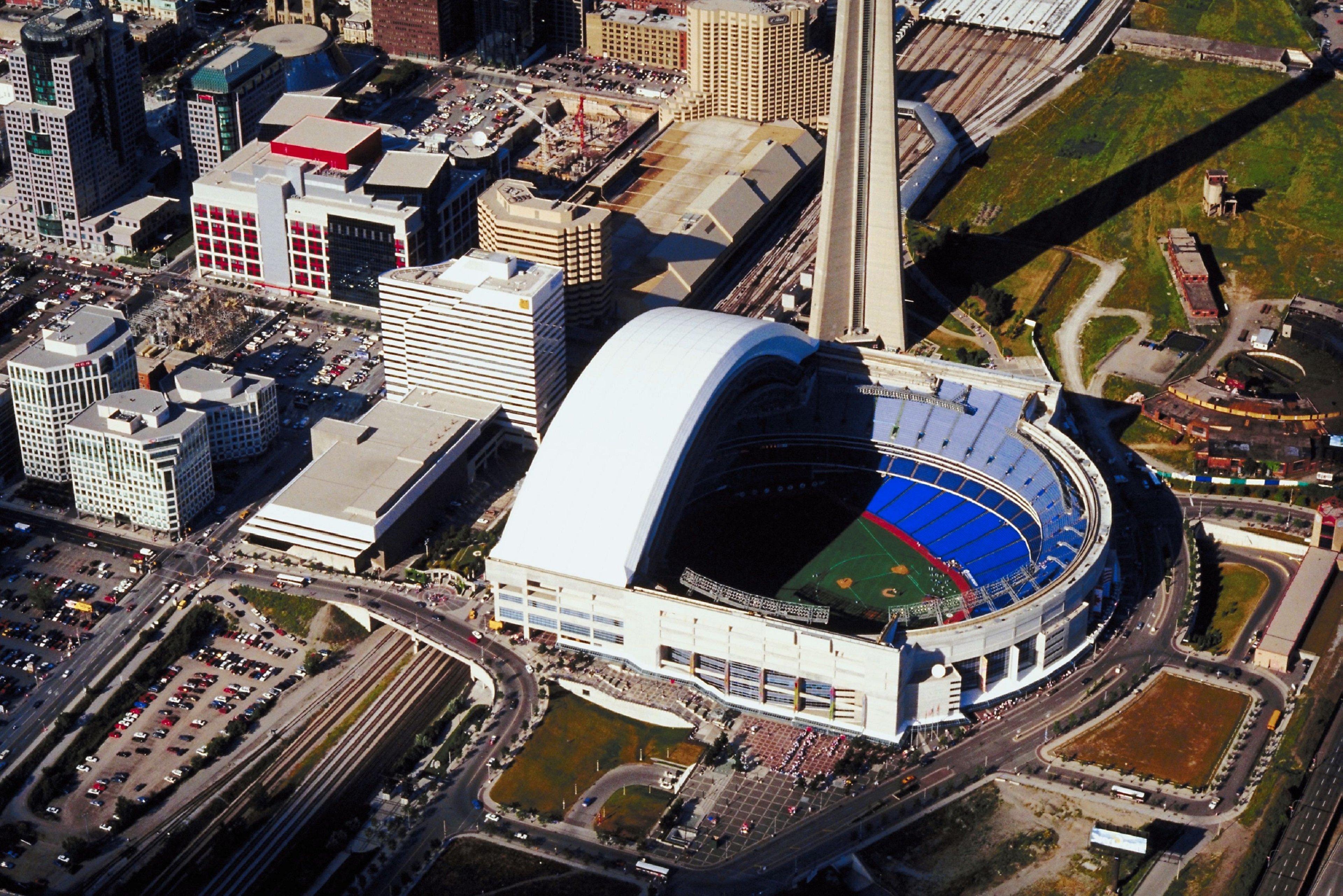 Stay in style at Intercontinental Toronto Centre