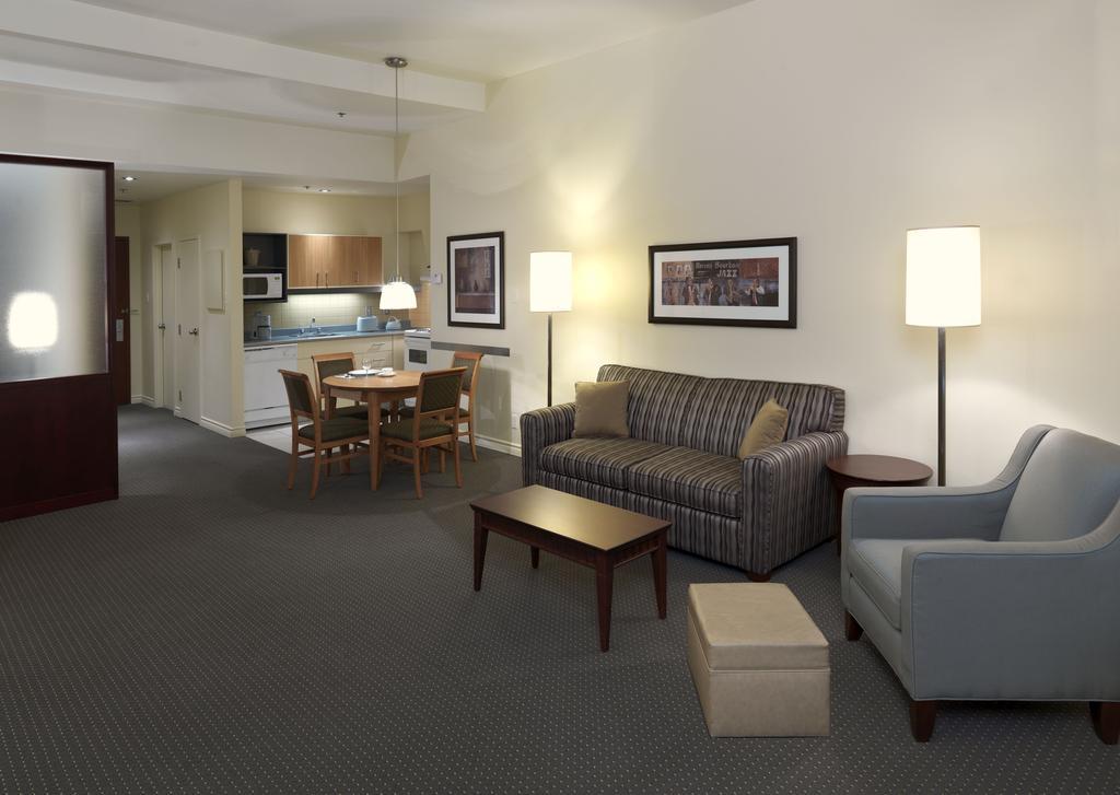 Stay in style at Le Square Phillips Hôtel & Suites