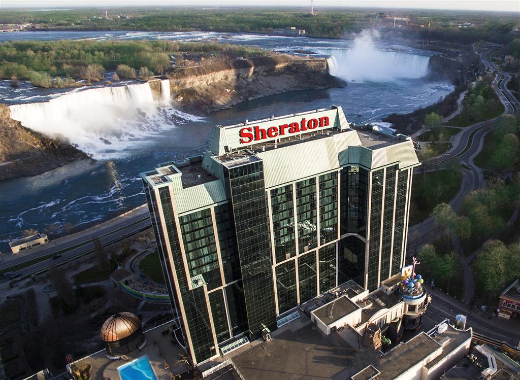 Stay in style at Sheraton Fallsview Hotel
