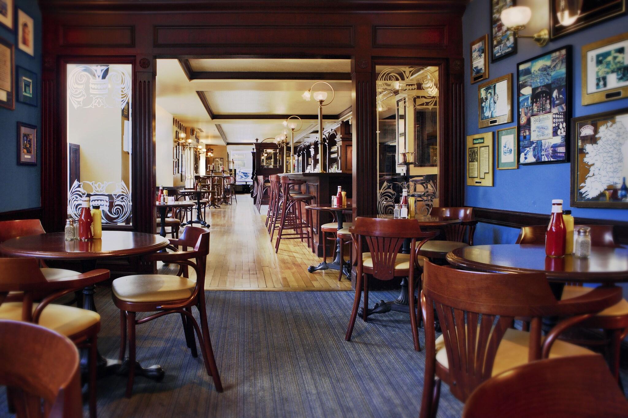 Stay in style at Hilton Chicago