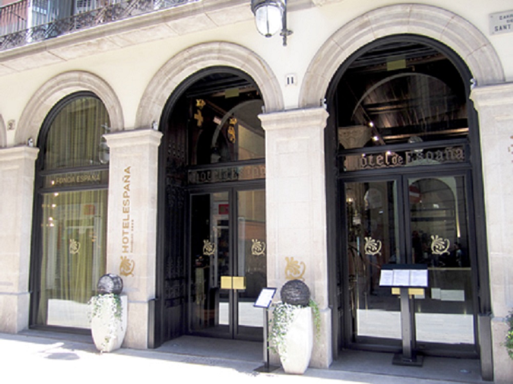 Stay in style at España