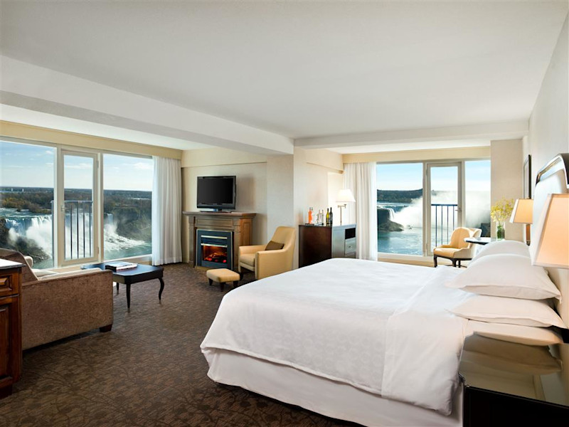 Stay in style at Sheraton Fallsview Hotel