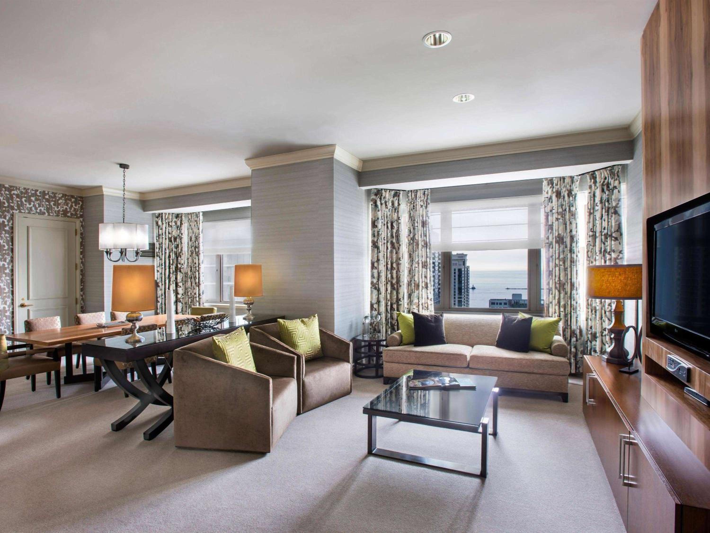 Stay in style at Fairmont Chicago - Millennium Park