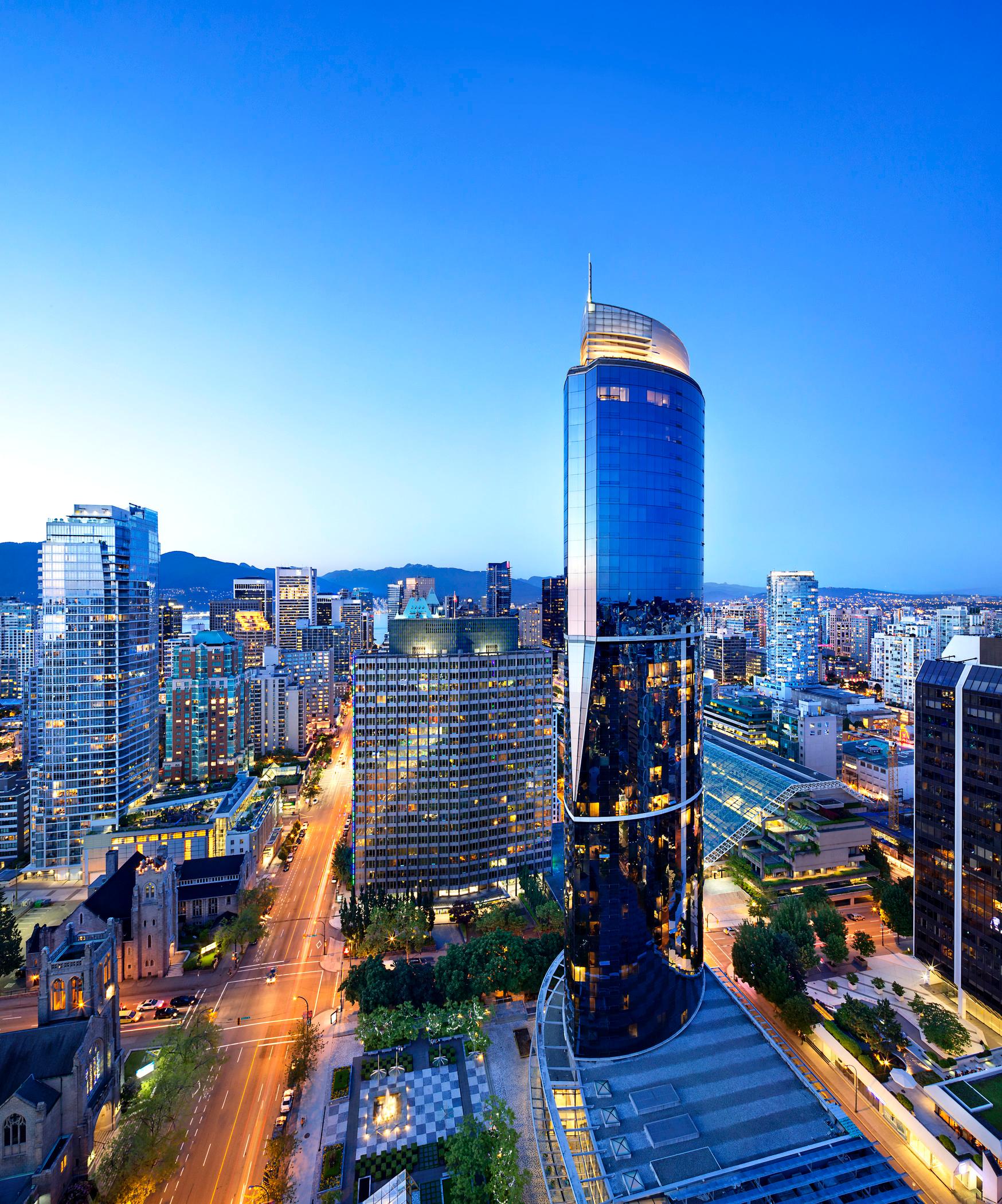 Stay in style at Sheraton Vancouver Wall Centre