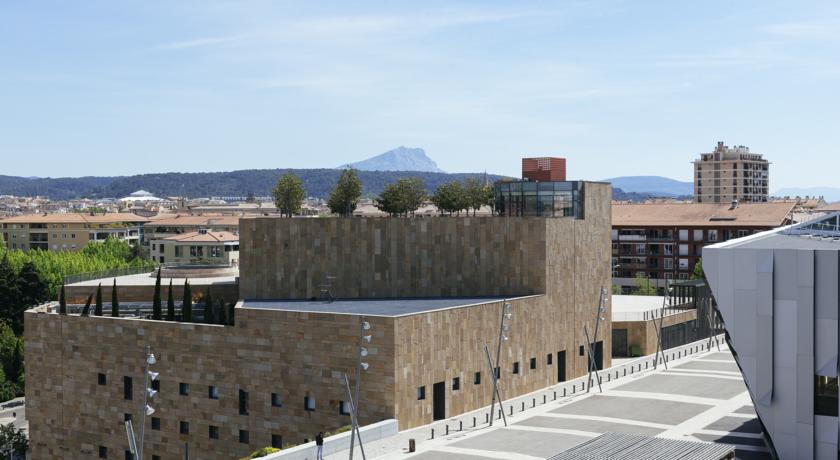 Stay in style at Renaissance Aix-en-Provence Hotel