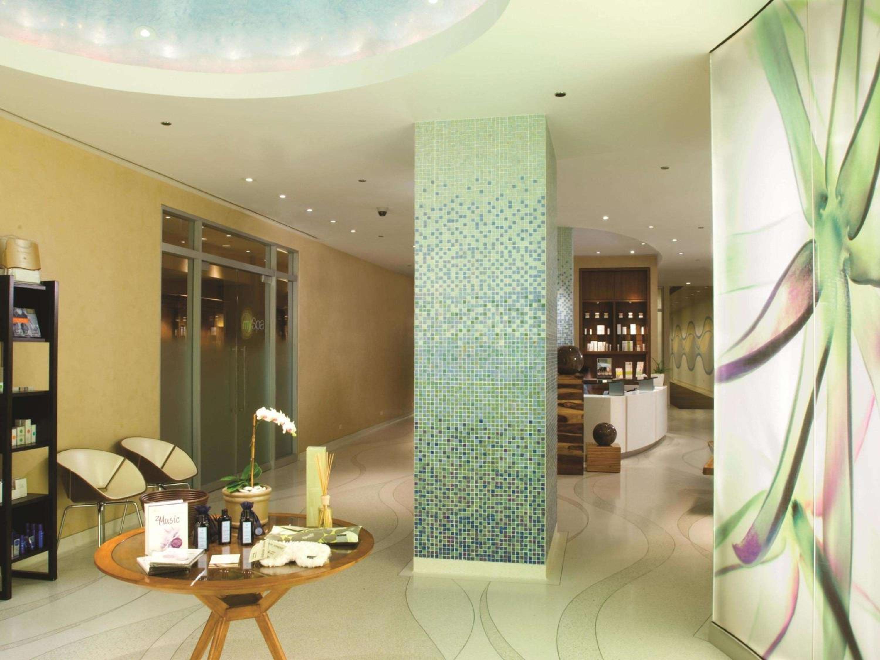 Stay in style at Fairmont Chicago - Millennium Park