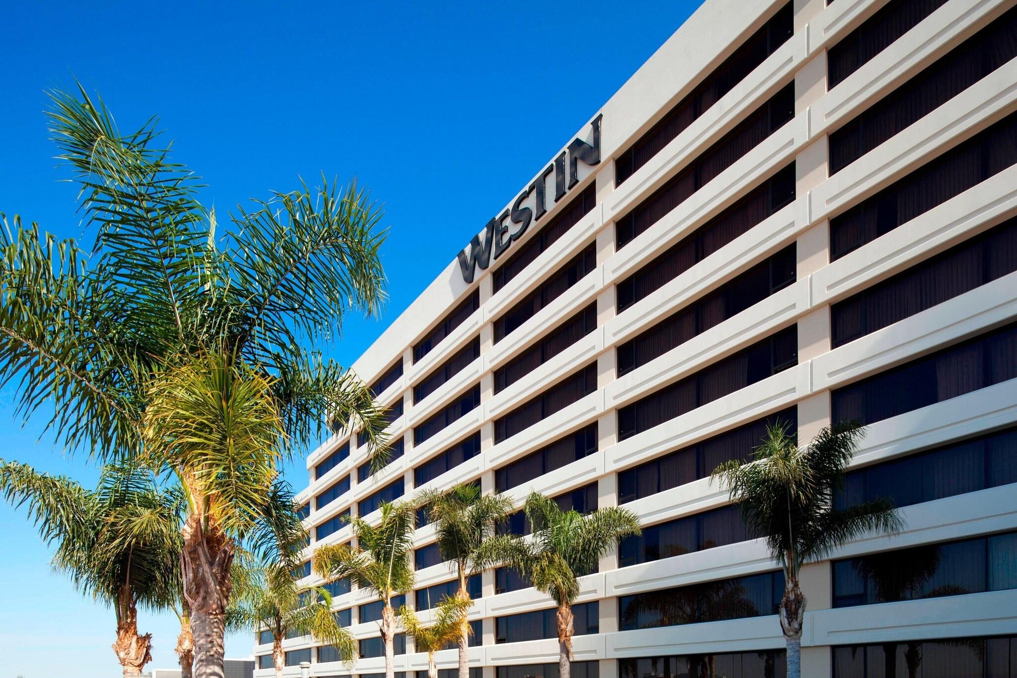 Stay in style at The Westin Los Angeles Airport