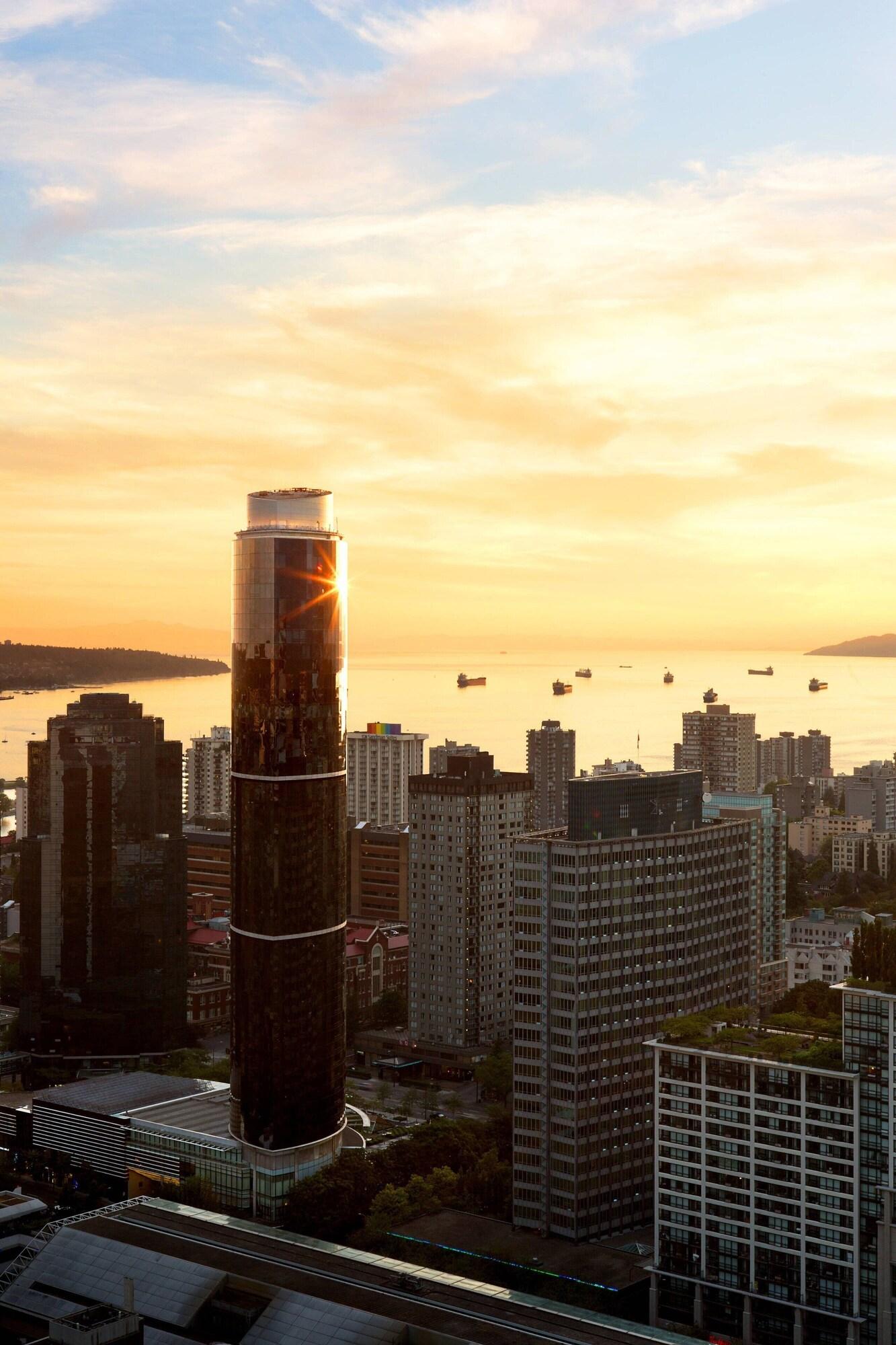 Stay in style at Sheraton Vancouver Wall Centre