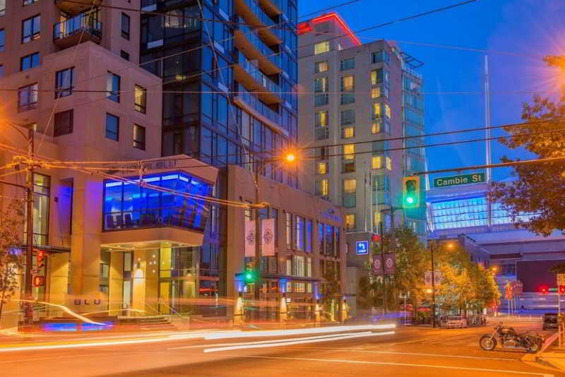 Stay in style at BLU Vancouver