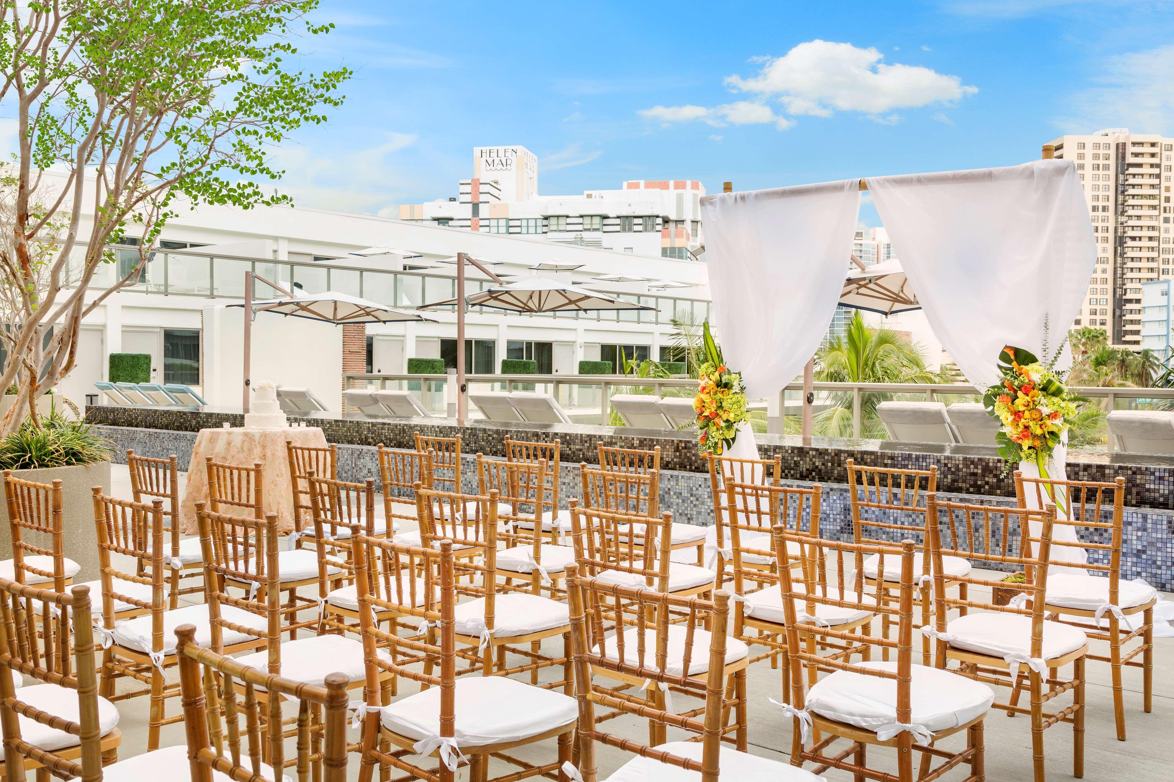 Stay in style at The Gates Hotel South Beach - A Doubletree by Hilton